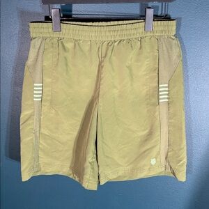 K-Swiss Men`s Green Supercharge 9 Inch Court Shorts Size Large